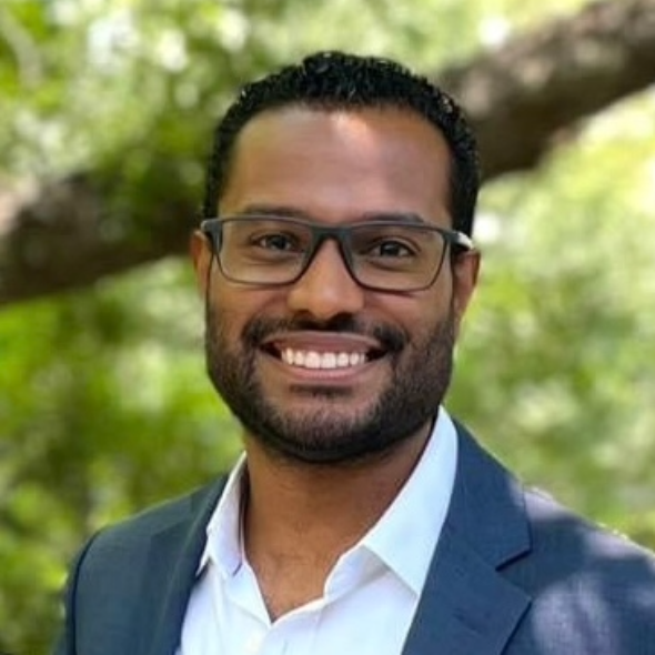 Felix Campos ’08
