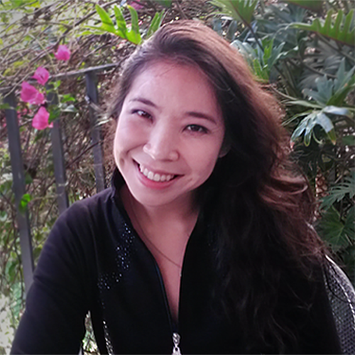 Francine Di '03 headshot
